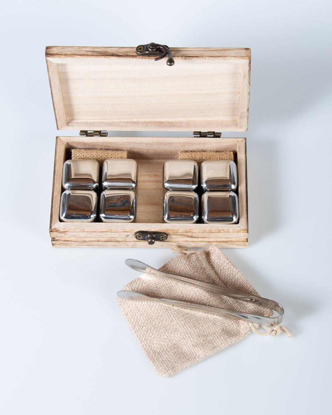 8 Stainless Steel Whisky Stones in Vintage Gift Set